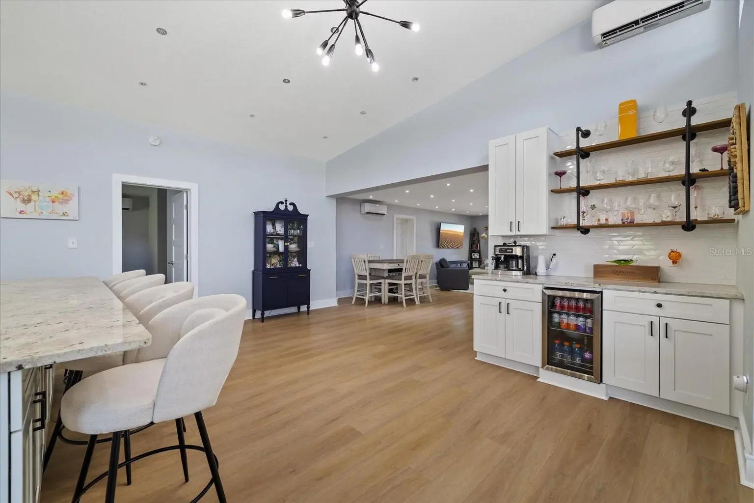 2905 W PAXTON AVENUE, TAMPA, FL, photo 14 of 39