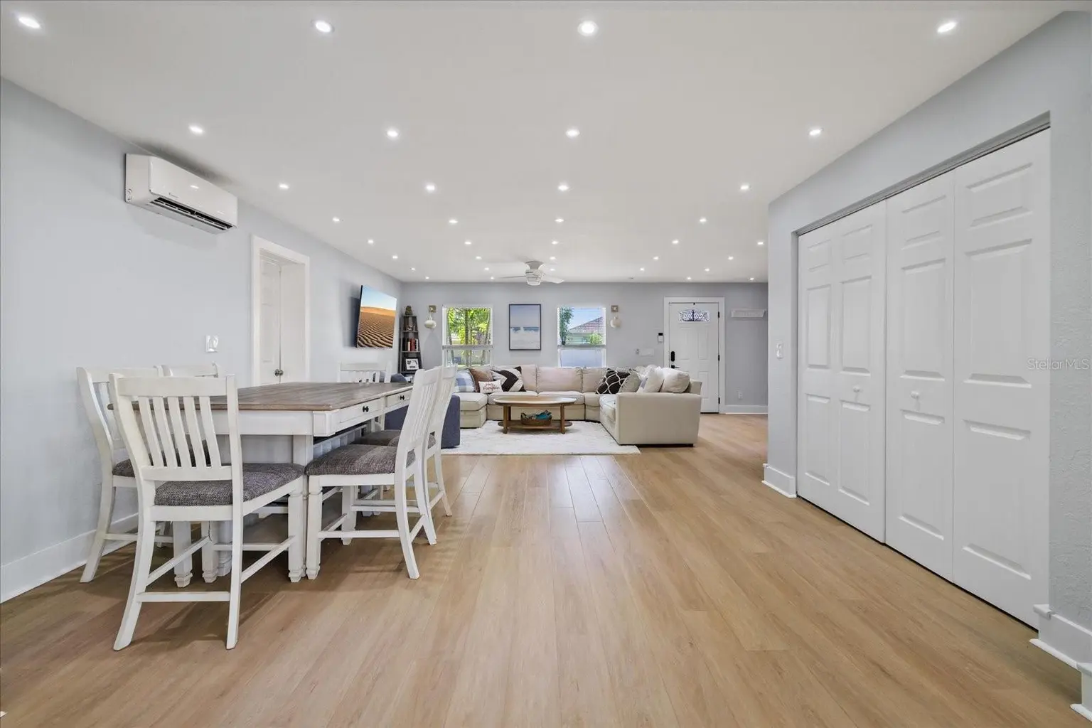 2905 W PAXTON AVENUE, TAMPA, FL, photo 15 of 39