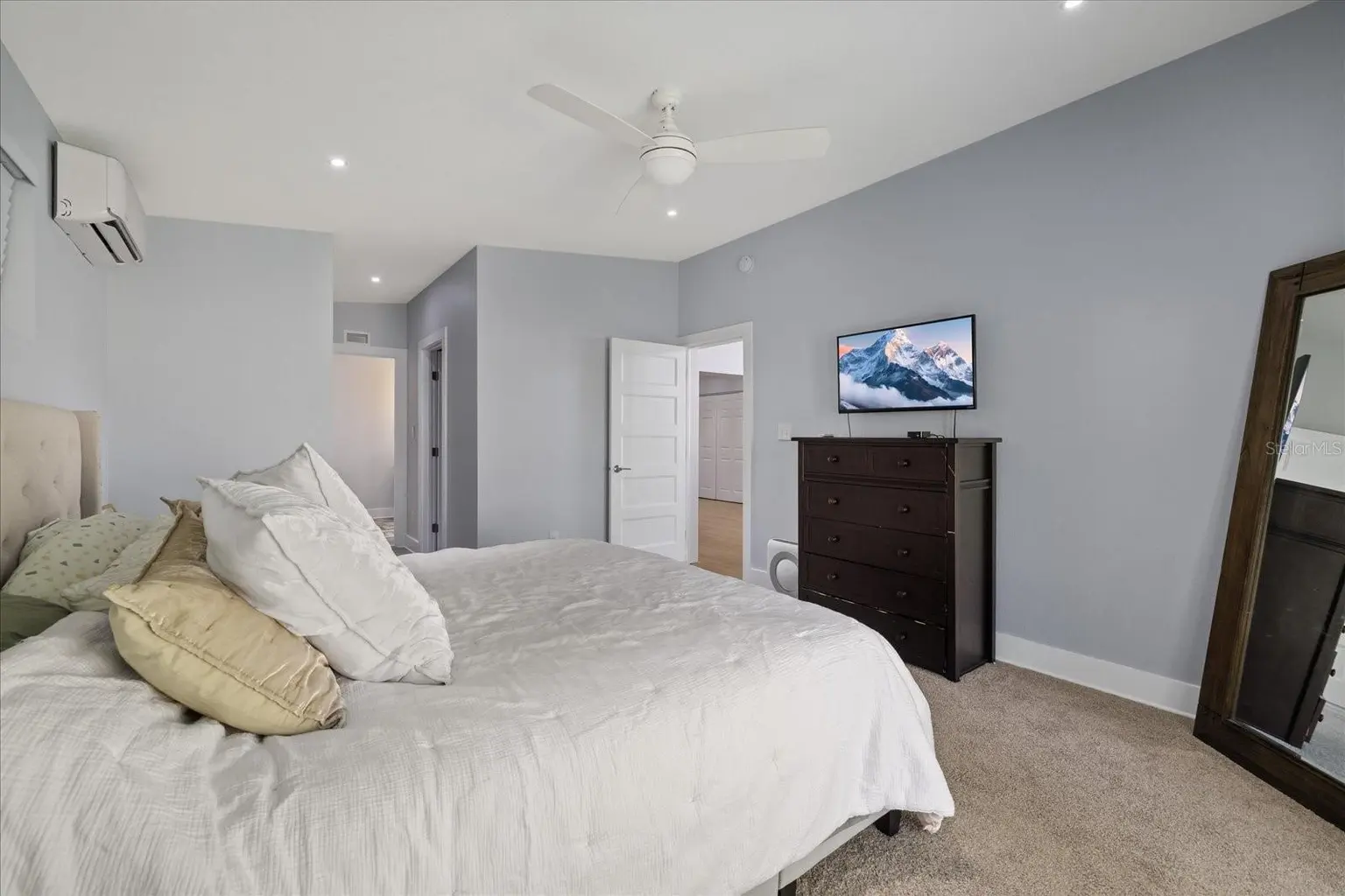 2905 W PAXTON AVENUE, TAMPA, FL, photo 20 of 39