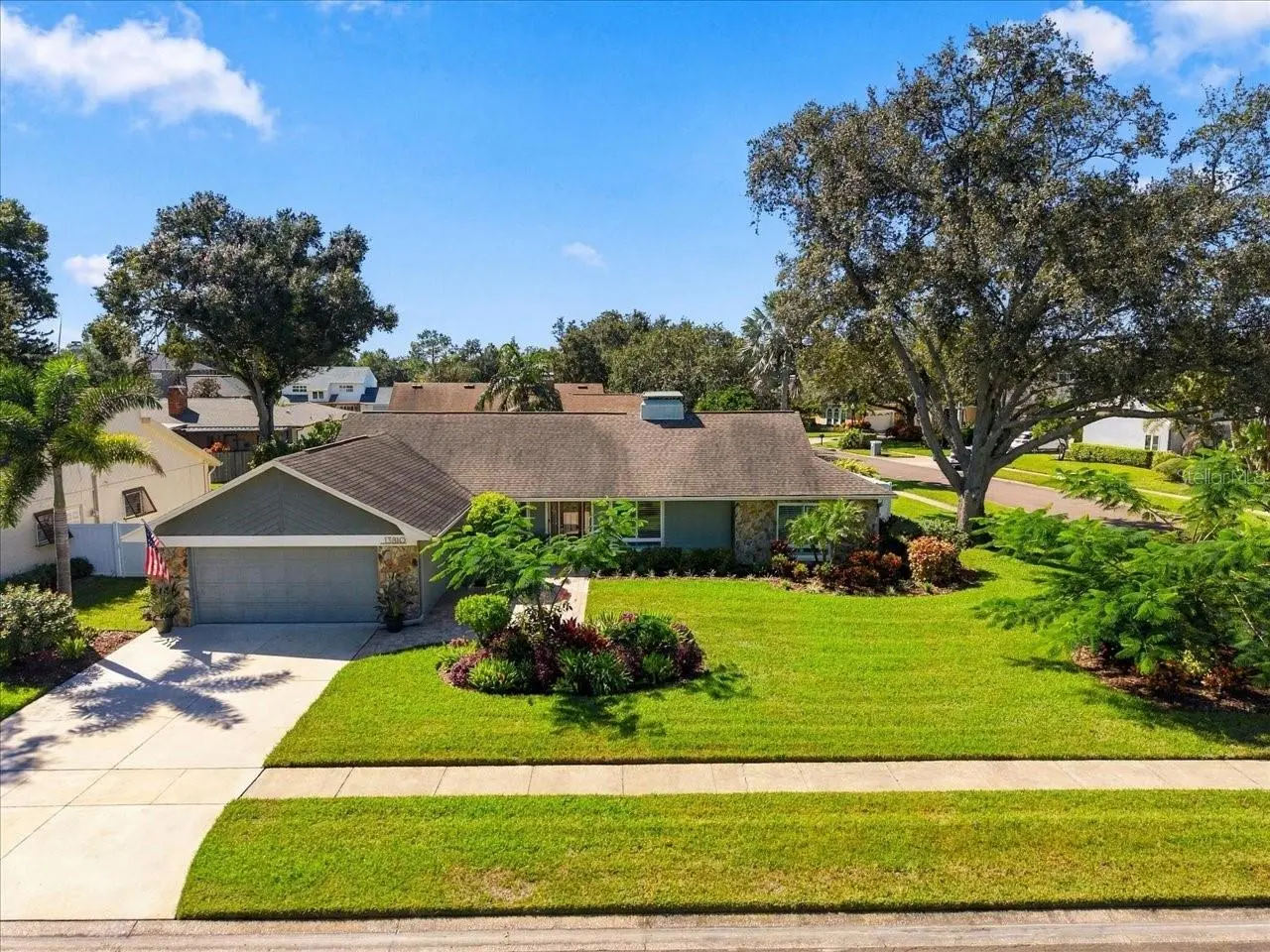 13810 LAKE VILLAGE PLACE, TAMPA, FL, photo 2 of 45