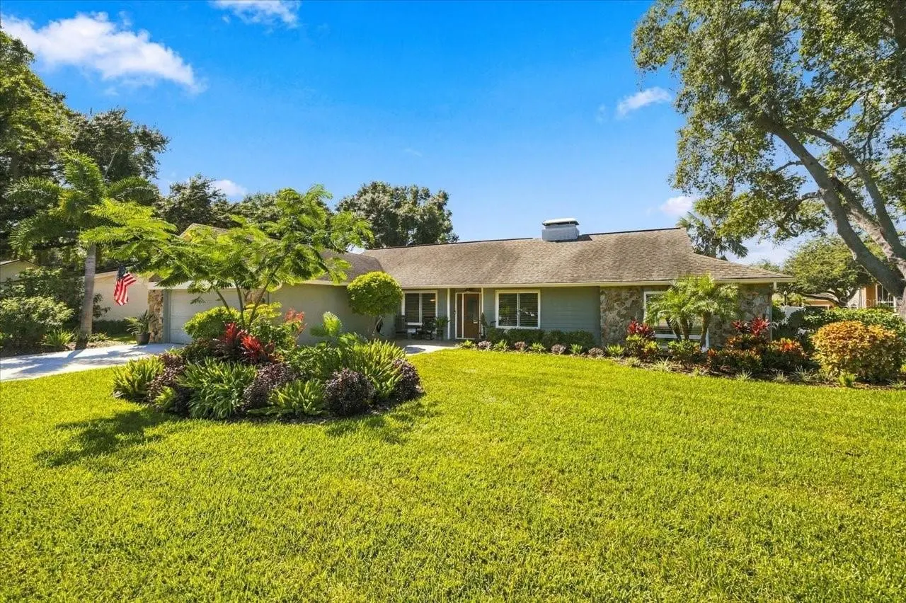 13810 LAKE VILLAGE PLACE, TAMPA, FL, photo 3 of 45