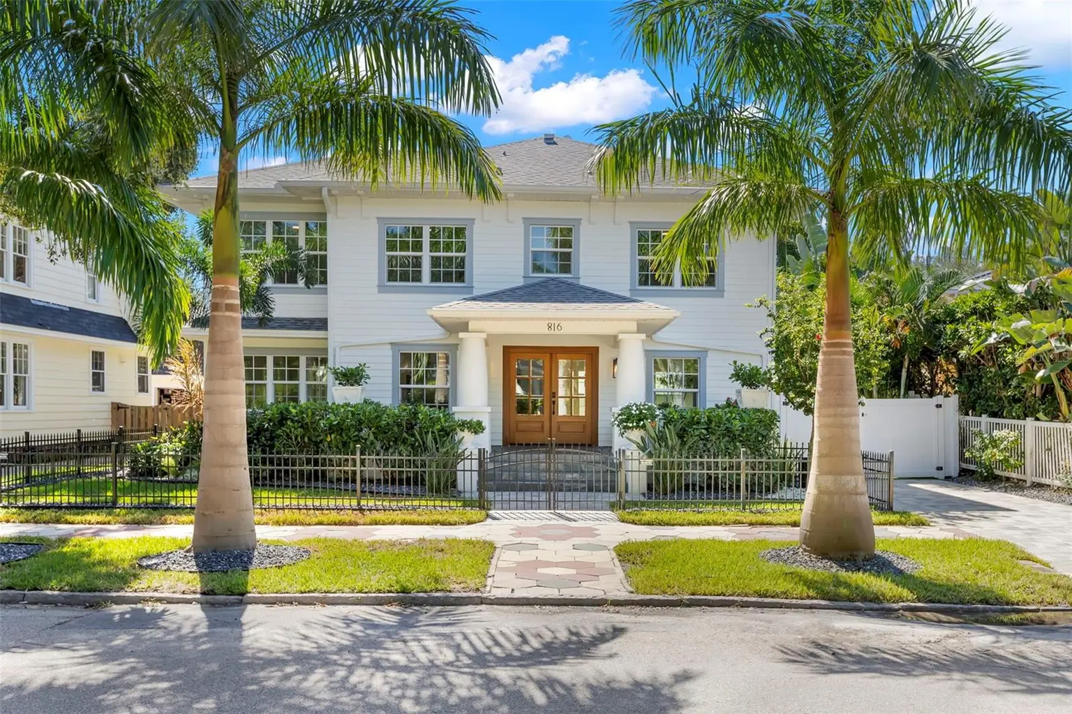 816 15TH AVENUE NE, ST PETERSBURG, FL, photo 1 of 80