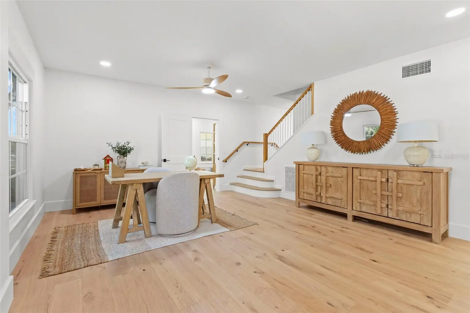 816 15TH AVENUE NE, ST PETERSBURG, FL, photo 11 of 80