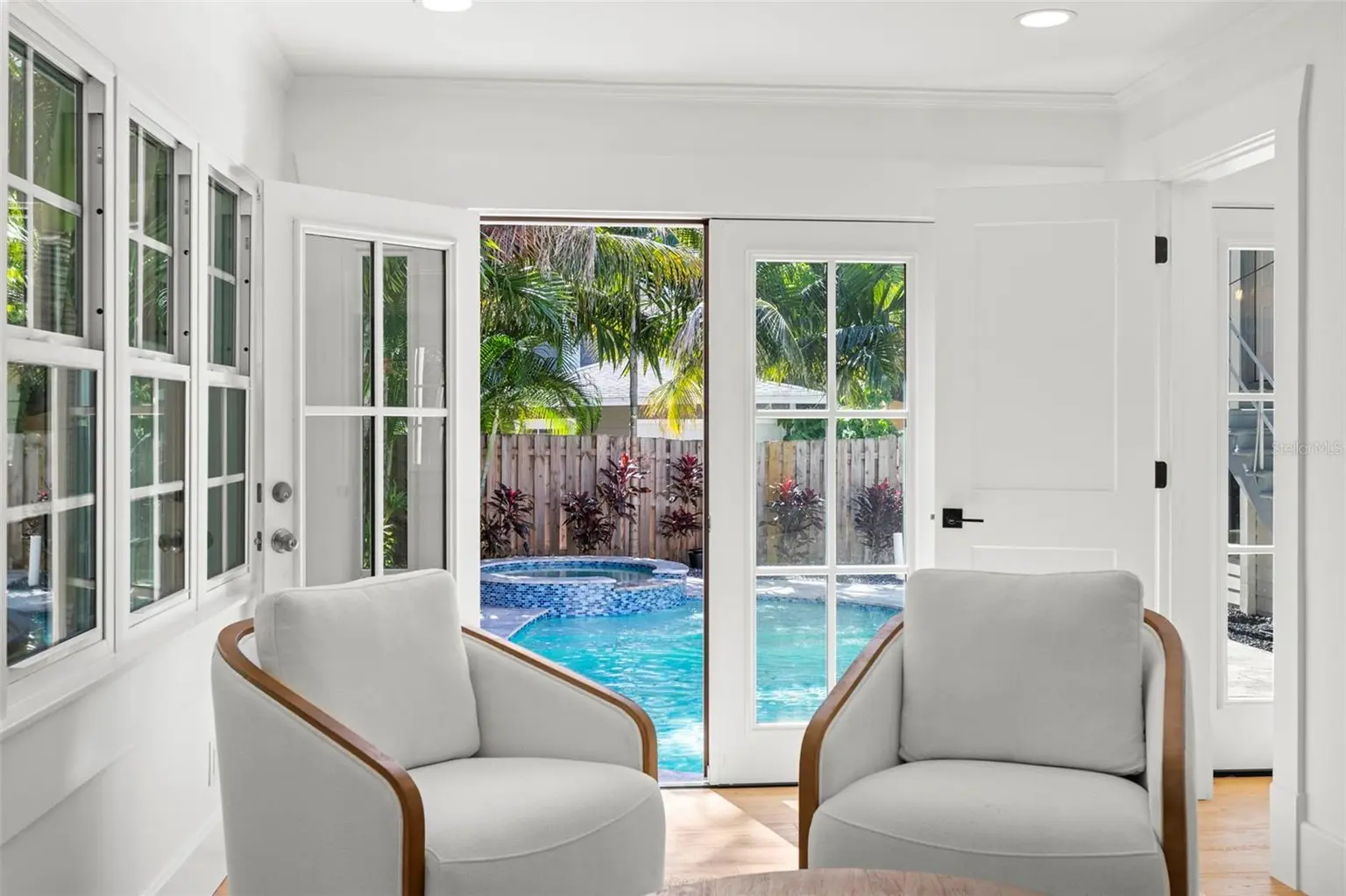 816 15TH AVENUE NE, ST PETERSBURG, FL, photo 26 of 80