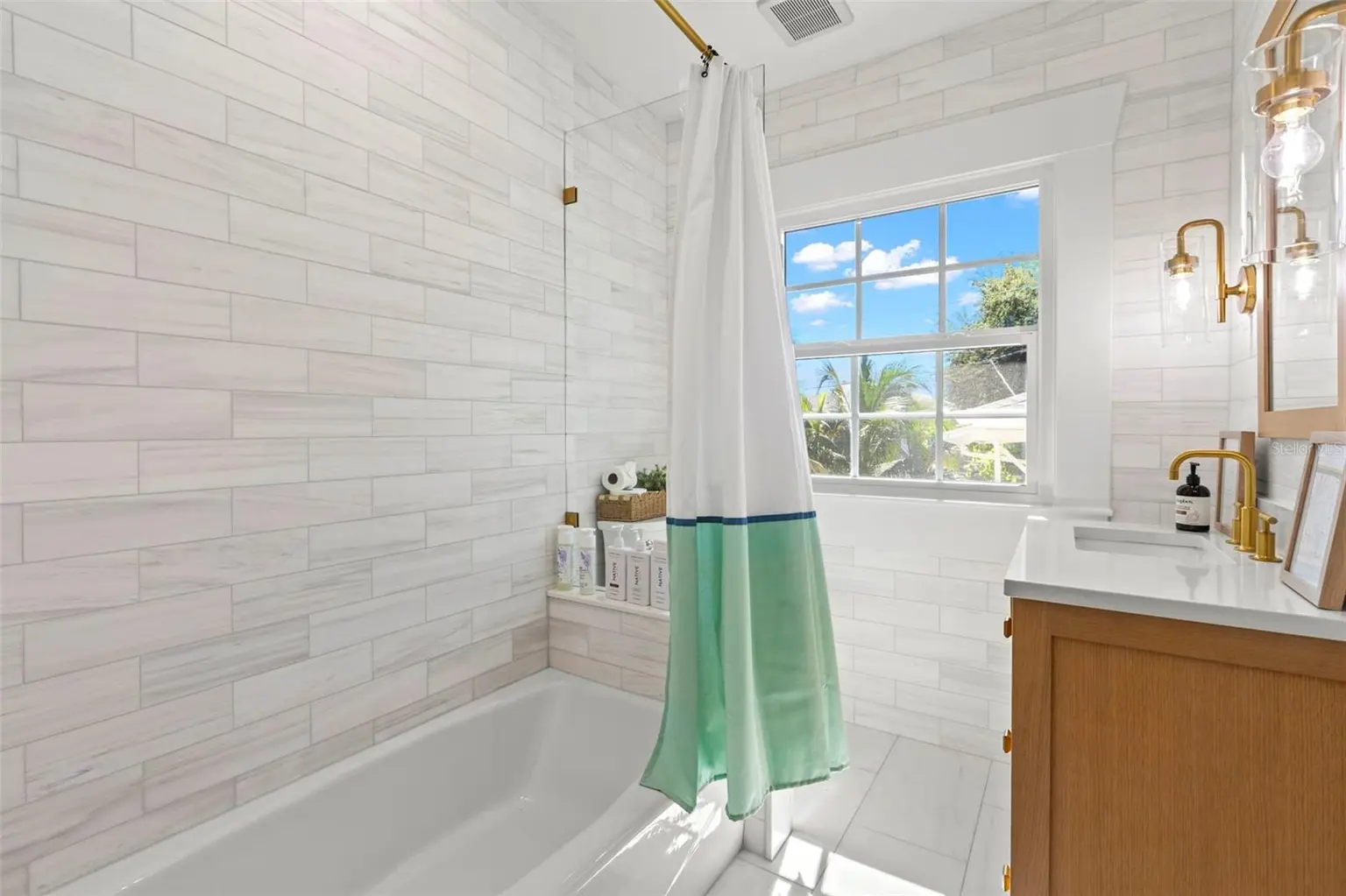 816 15TH AVENUE NE, ST PETERSBURG, FL, photo 46 of 80
