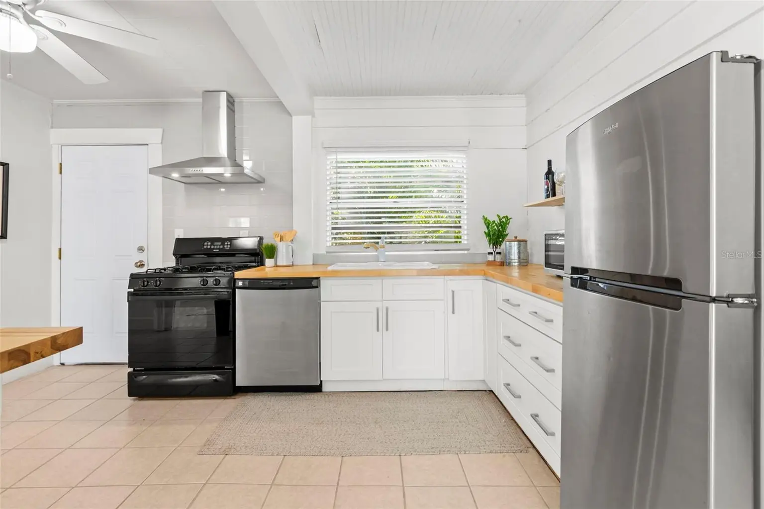 816 15TH AVENUE NE, ST PETERSBURG, FL, photo 56 of 80