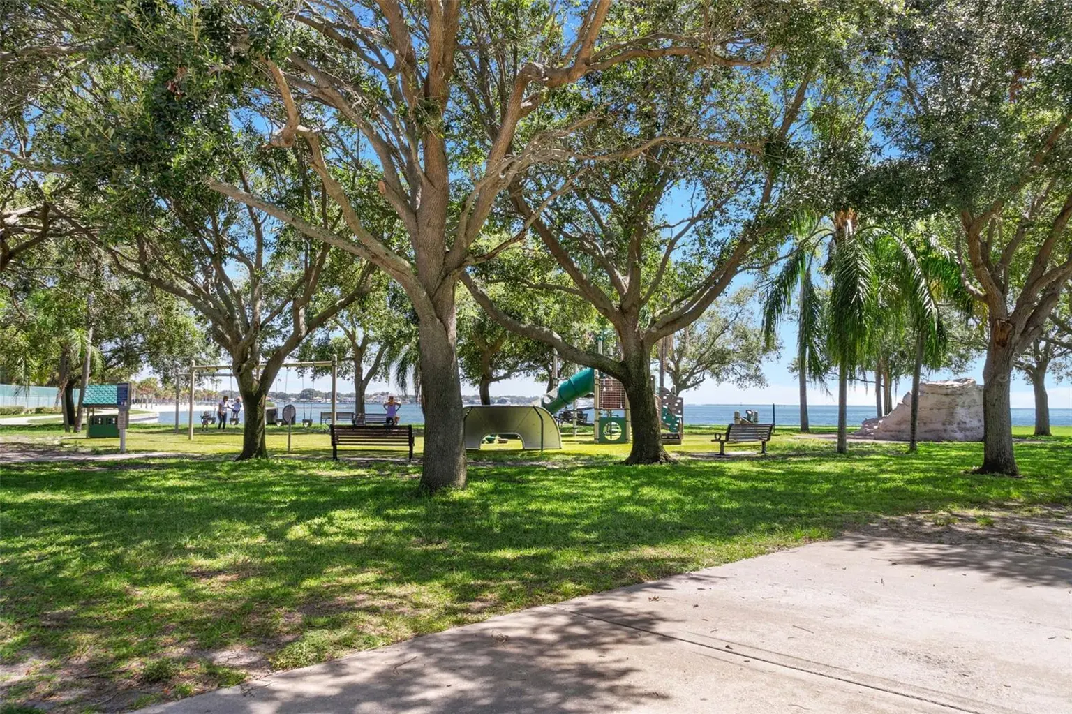 816 15TH AVENUE NE, ST PETERSBURG, FL, photo 77 of 80