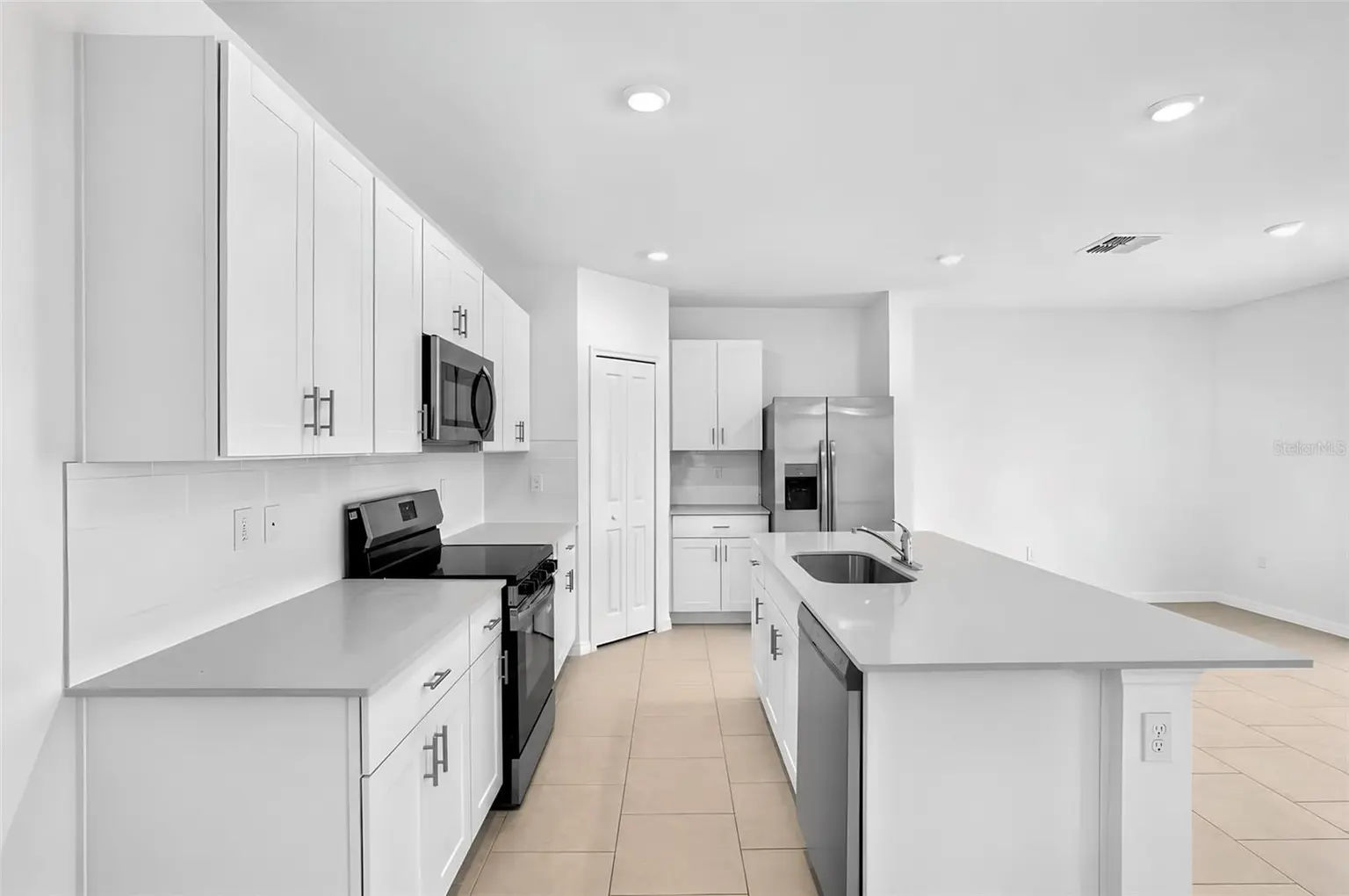 18051 MELLON STREET, PARRISH, FL, photo 6 of 17