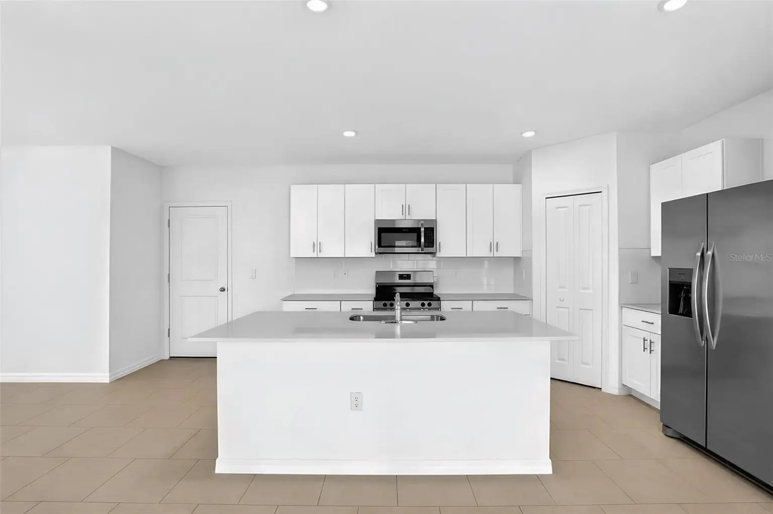 18051 MELLON STREET, PARRISH, FL, photo 7 of 17