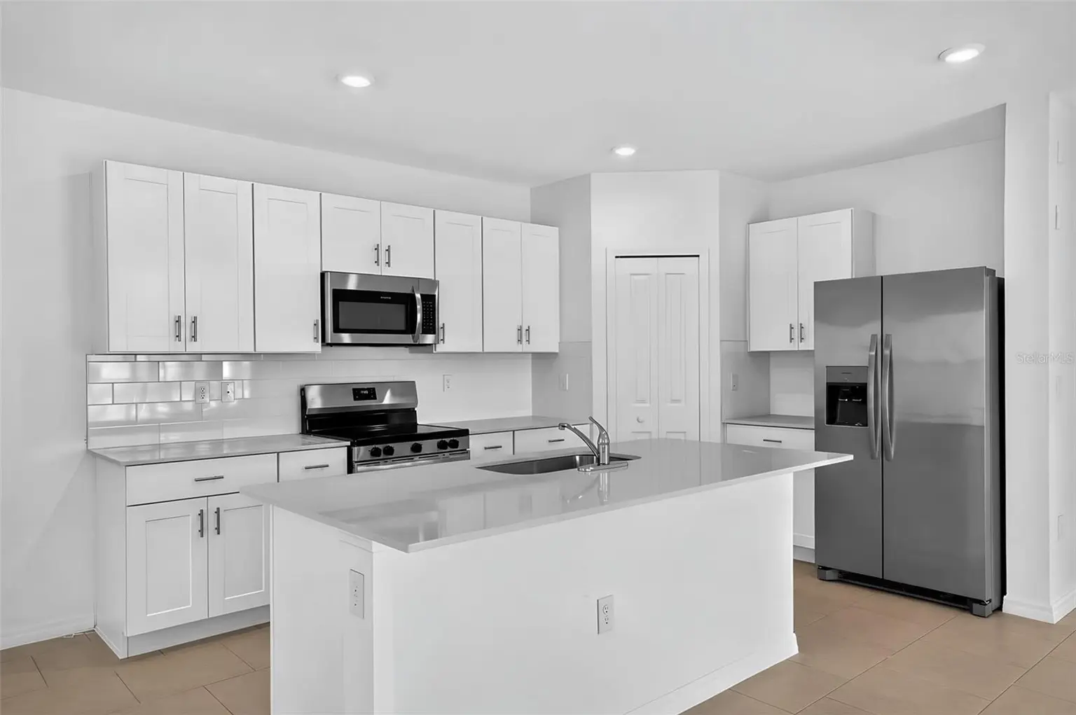 18051 MELLON STREET, PARRISH, FL, photo 8 of 17