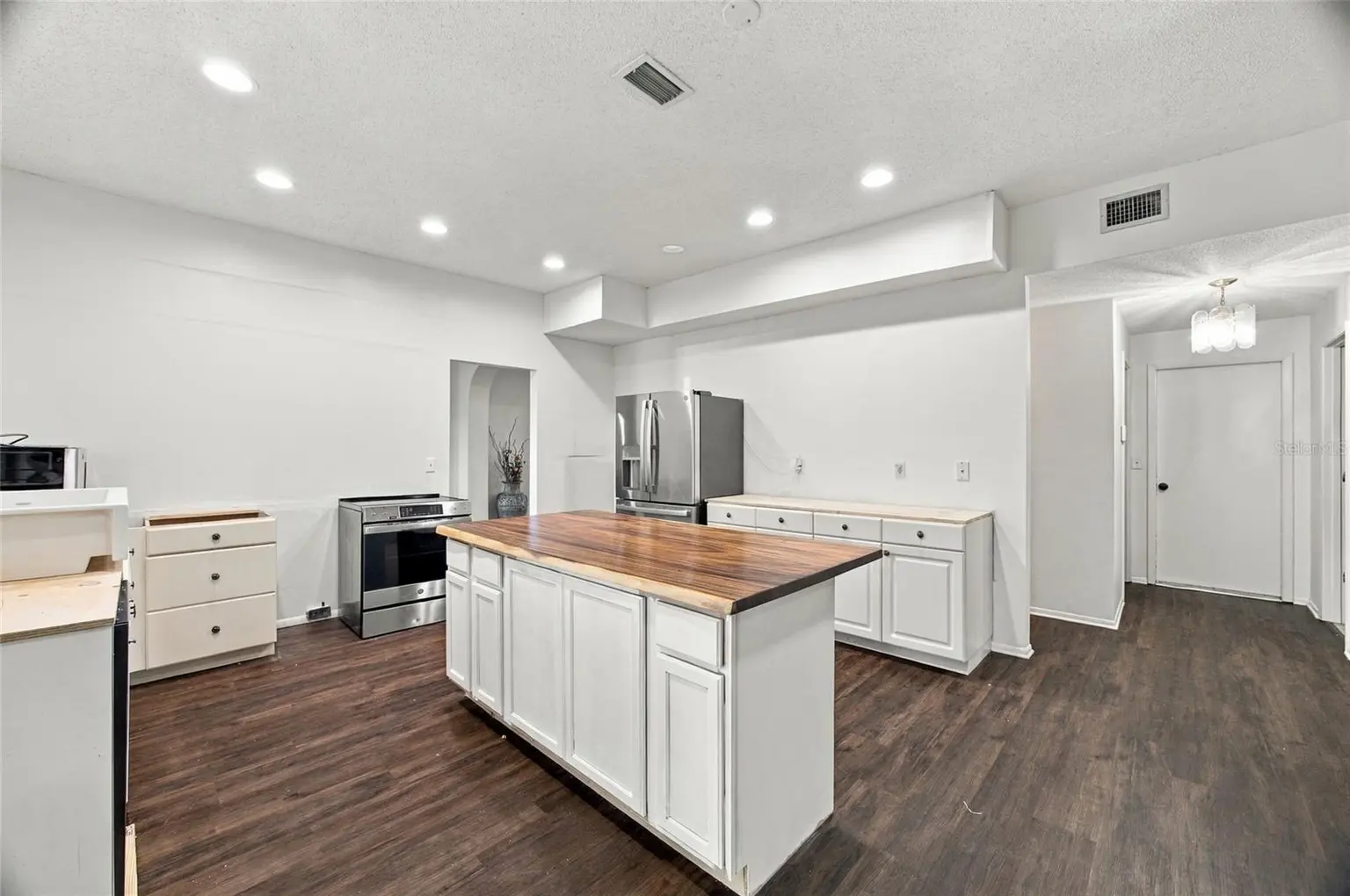 18509 BITTERN AVENUE, LUTZ, FL, photo 11 of 64