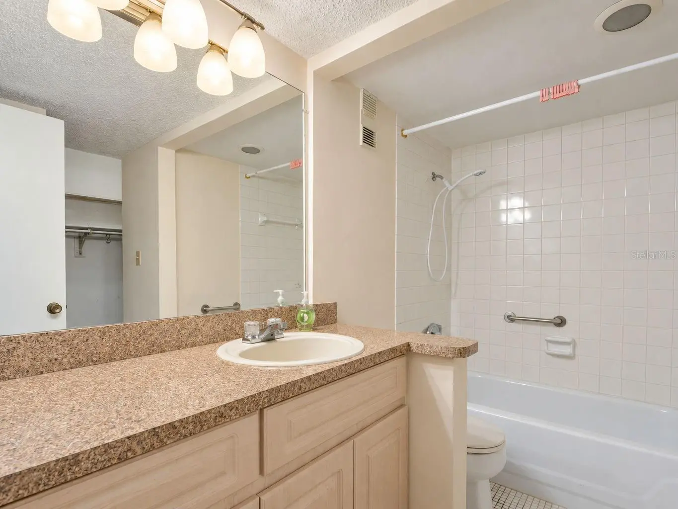 503 WINDRUSH BAY DRIVE, TARPON SPRINGS, FL, photo 16 of 66