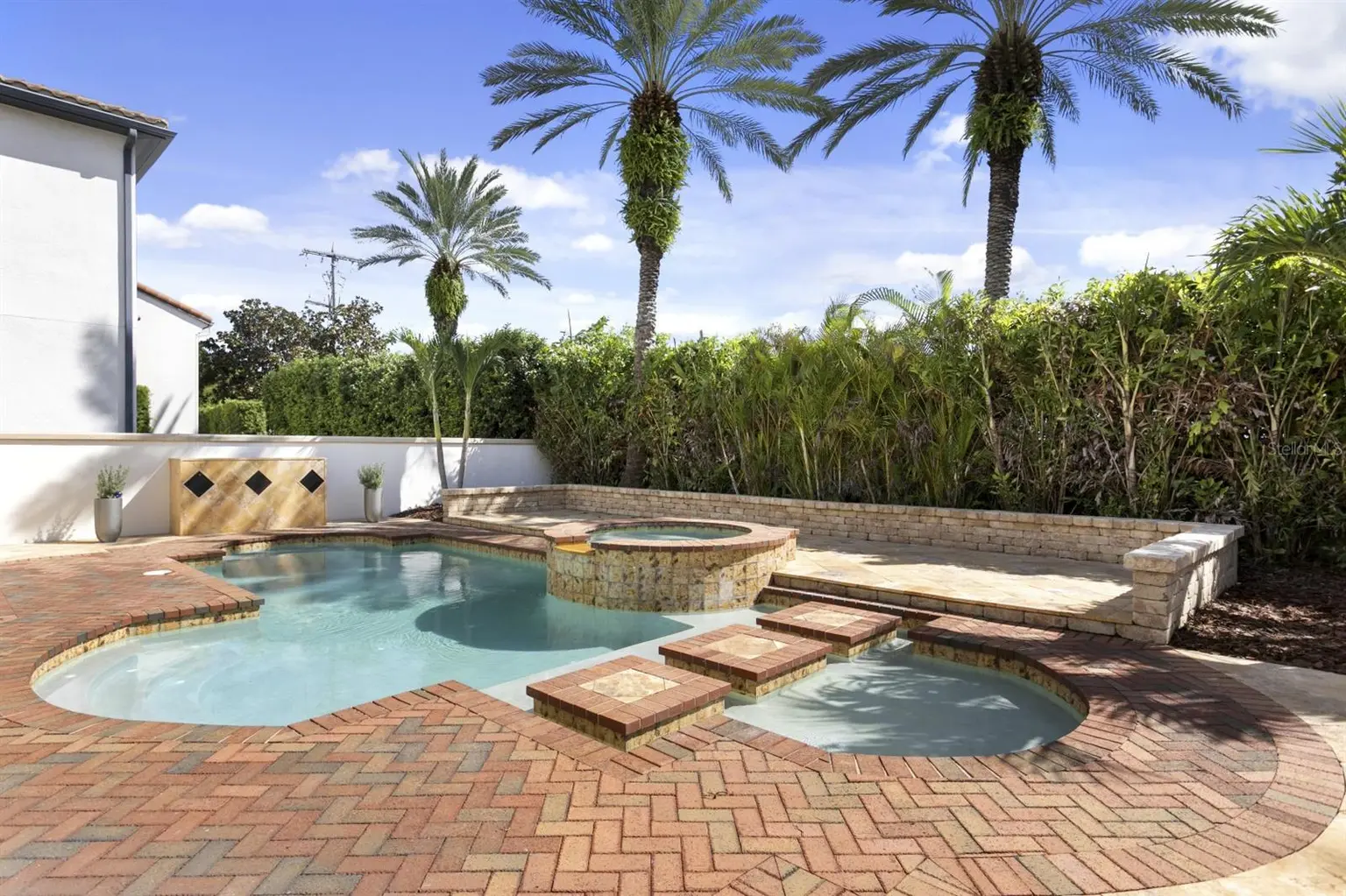 6123 YEATS MANOR DRIVE, TAMPA, FL, photo 2 of 52