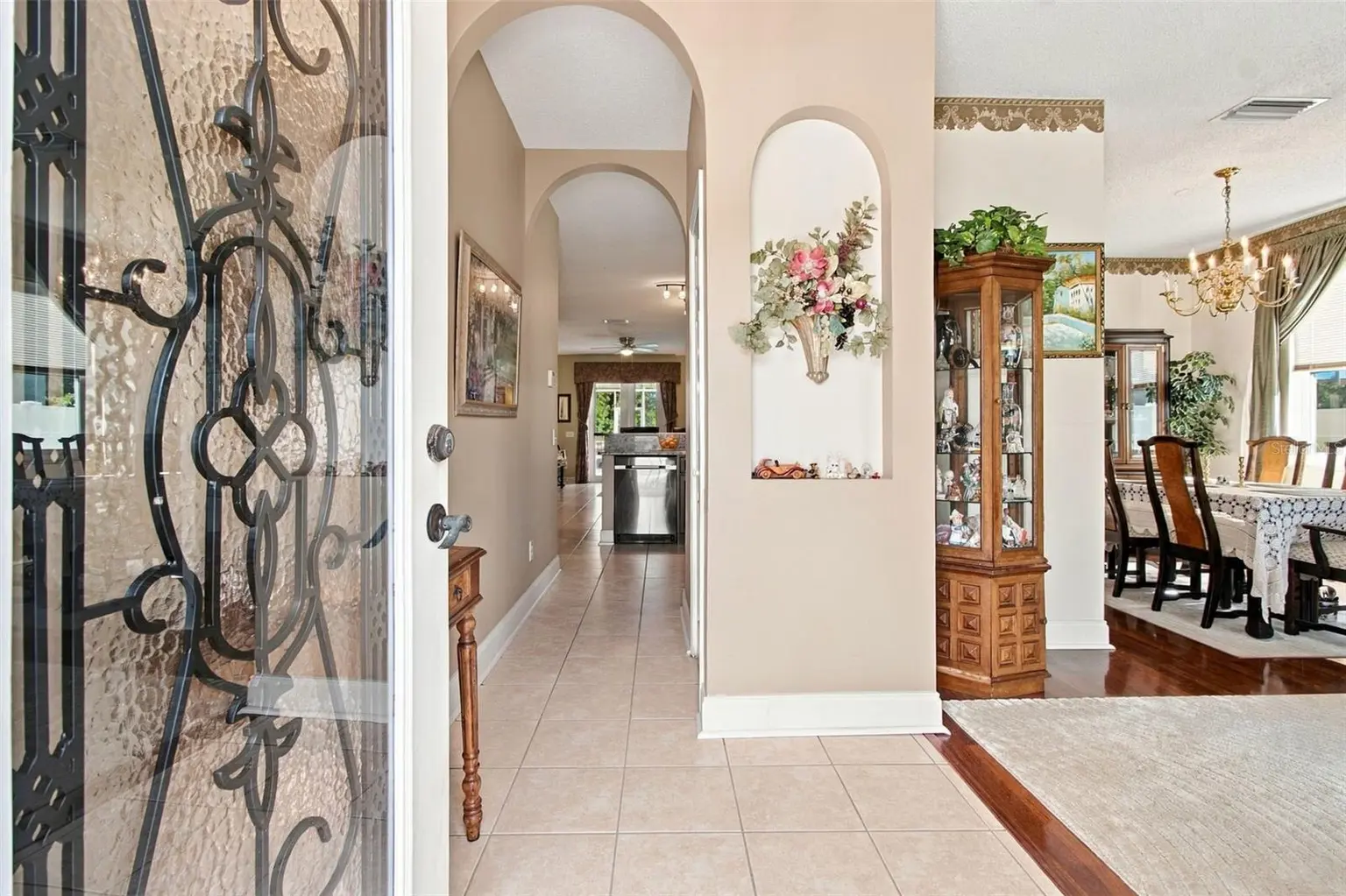 10225 GOLDENBROOK WAY, TAMPA, FL, photo 4 of 73