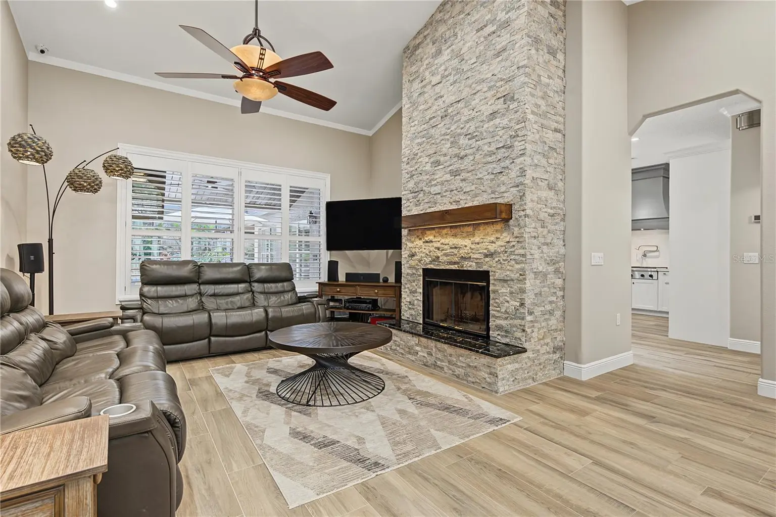 5644 GLENCREST BOULEVARD, TAMPA, FL, photo 13 of 54