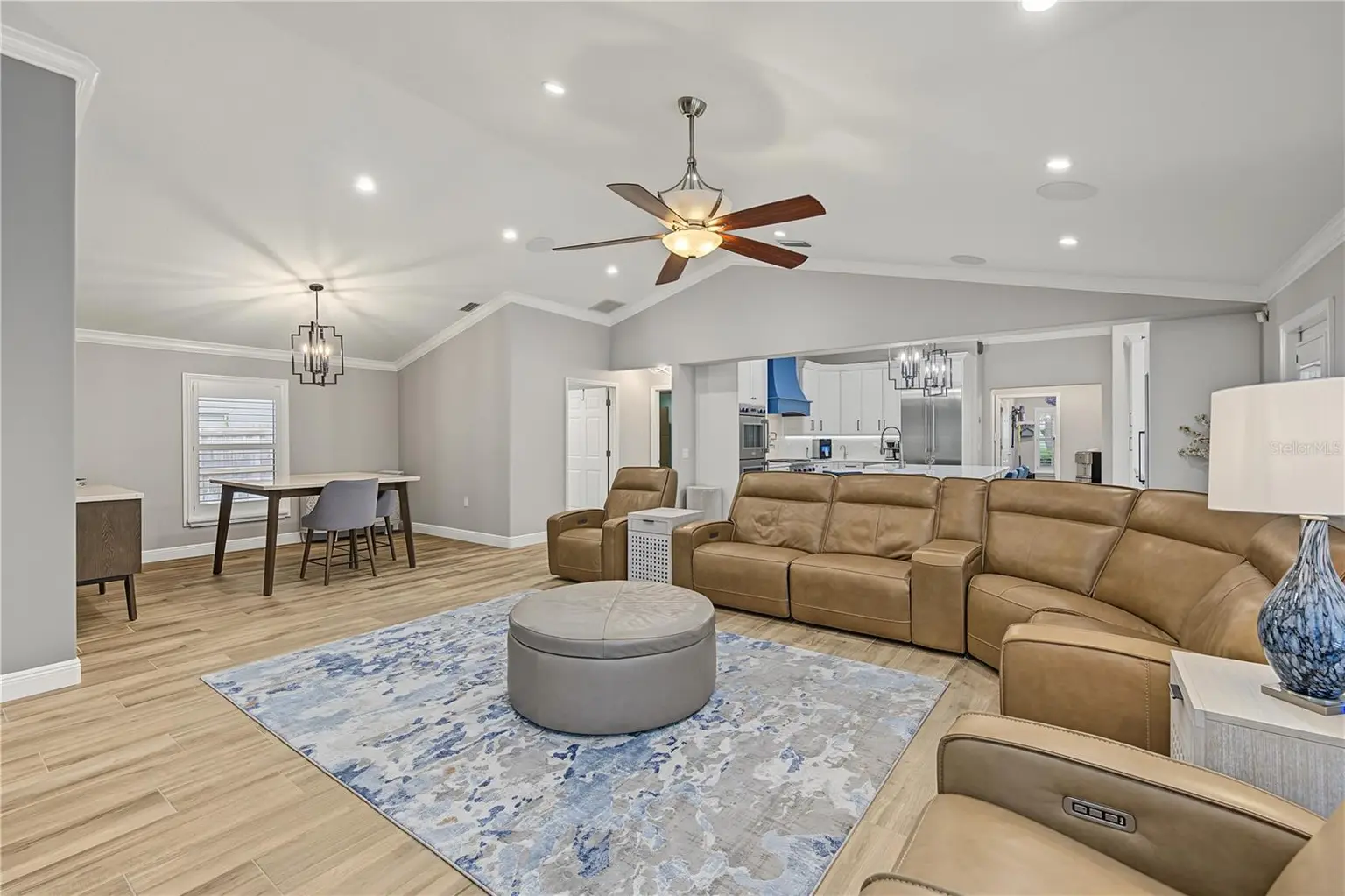 5644 GLENCREST BOULEVARD, TAMPA, FL, photo 21 of 54