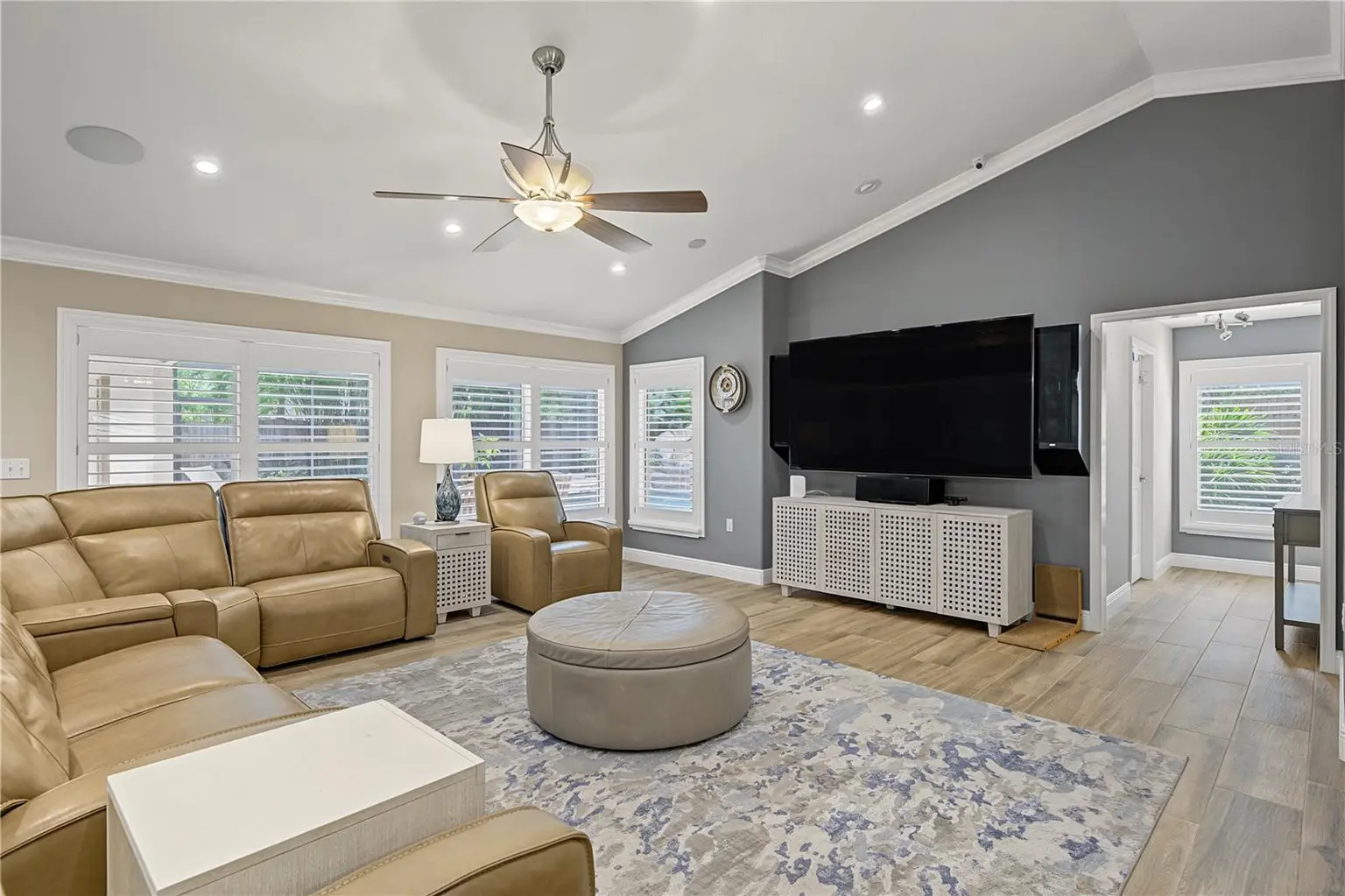 5644 GLENCREST BOULEVARD, TAMPA, FL, photo 23 of 54