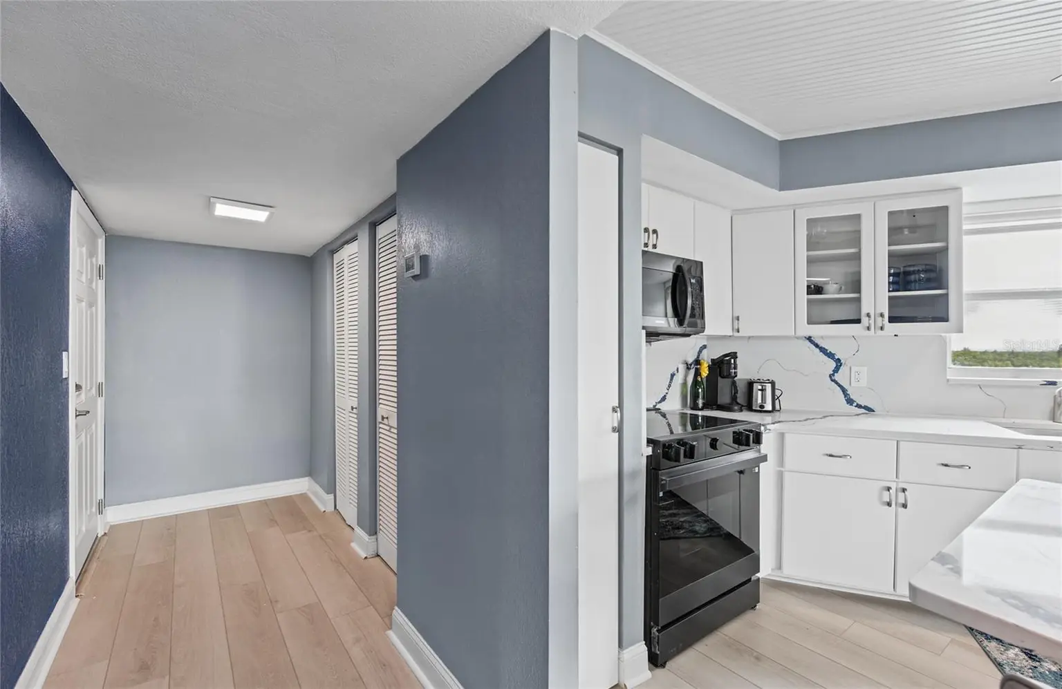 700 BEACH DRIVE NE #701, ST PETERSBURG, FL, photo 16 of 57