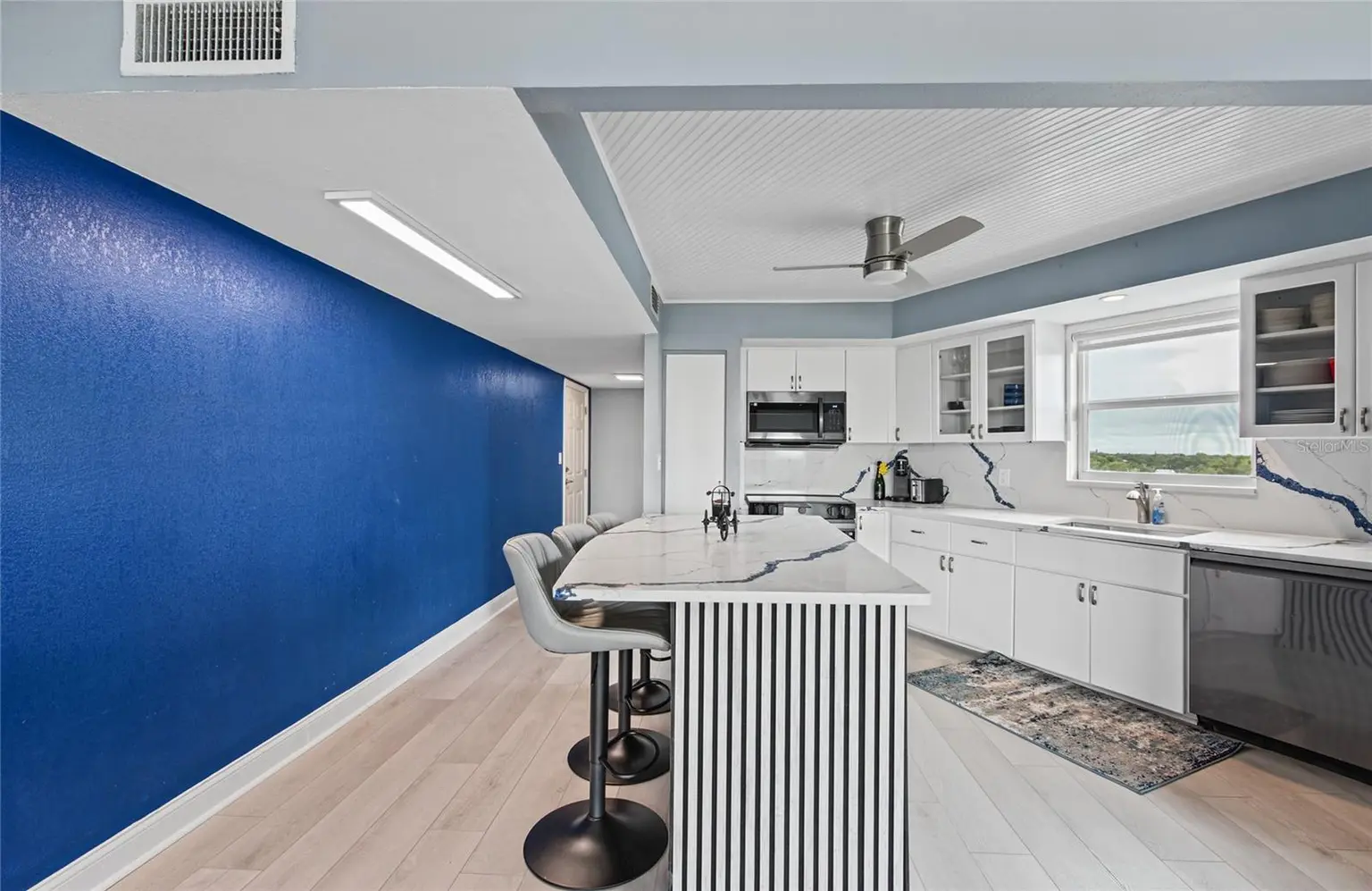 700 BEACH DRIVE NE #701, ST PETERSBURG, FL, photo 20 of 57