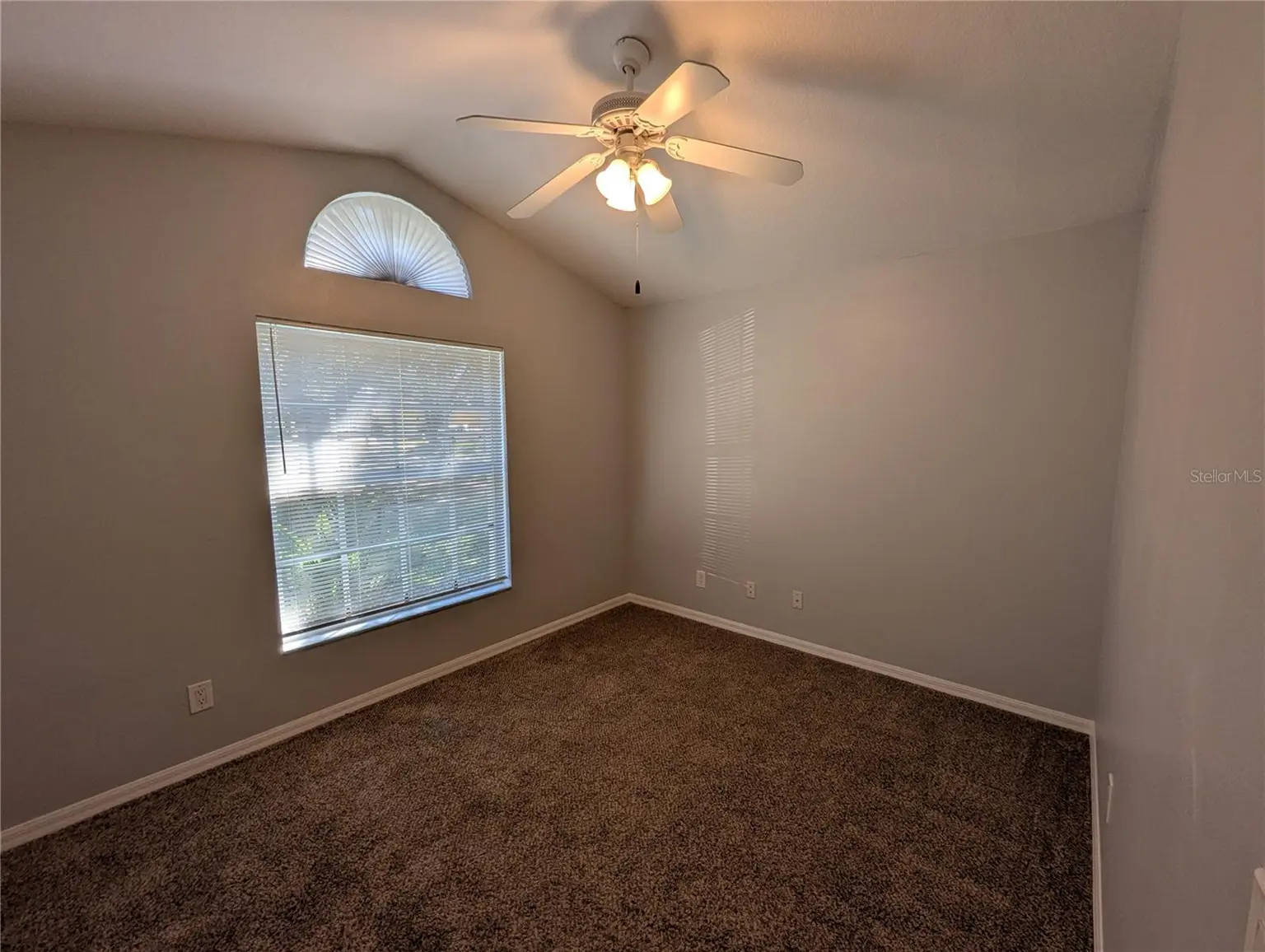 6907 FREEPORT ROAD, RIVERVIEW, FL, photo 7 of 47