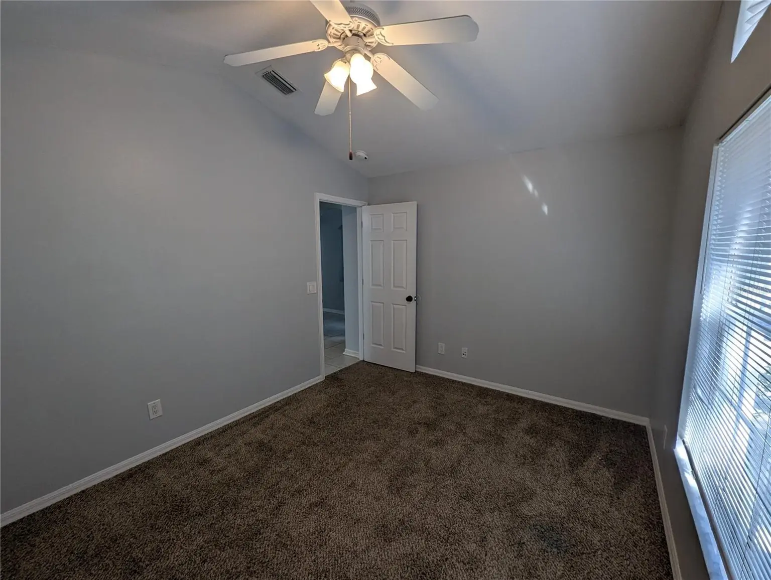 6907 FREEPORT ROAD, RIVERVIEW, FL, photo 8 of 47