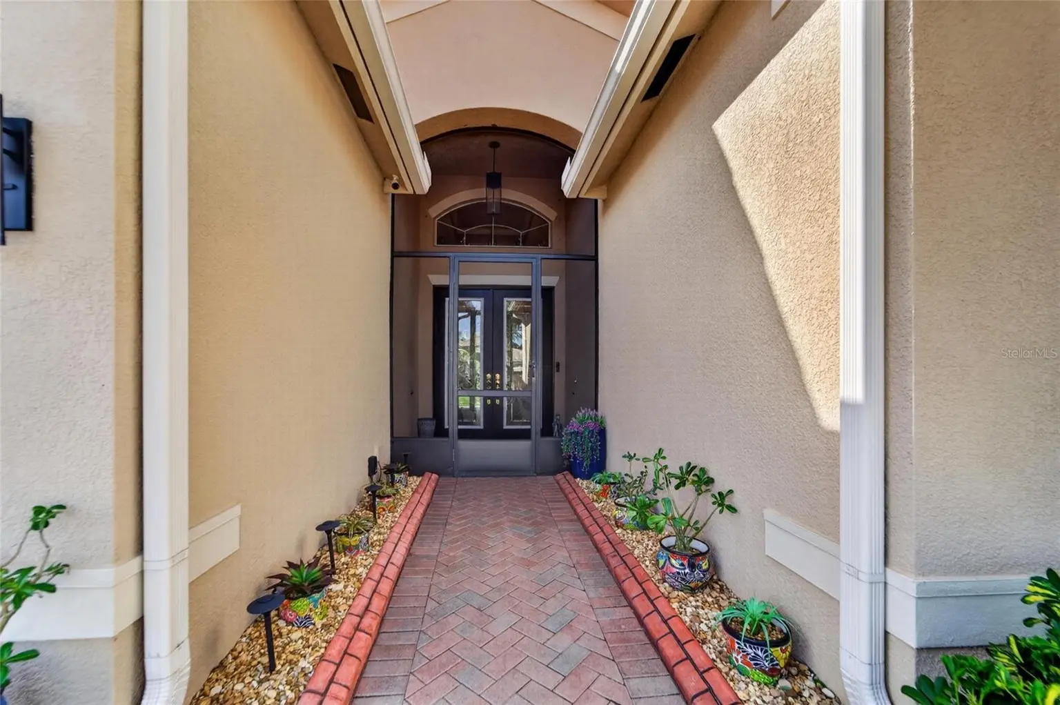 16301 GARNET GLEN PLACE, WIMAUMA, FL, photo 2 of 87
