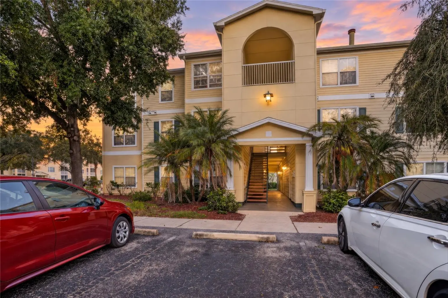 18119 BRIDLE BIT LANE #18119, TAMPA, FL, photo 1 of 21
