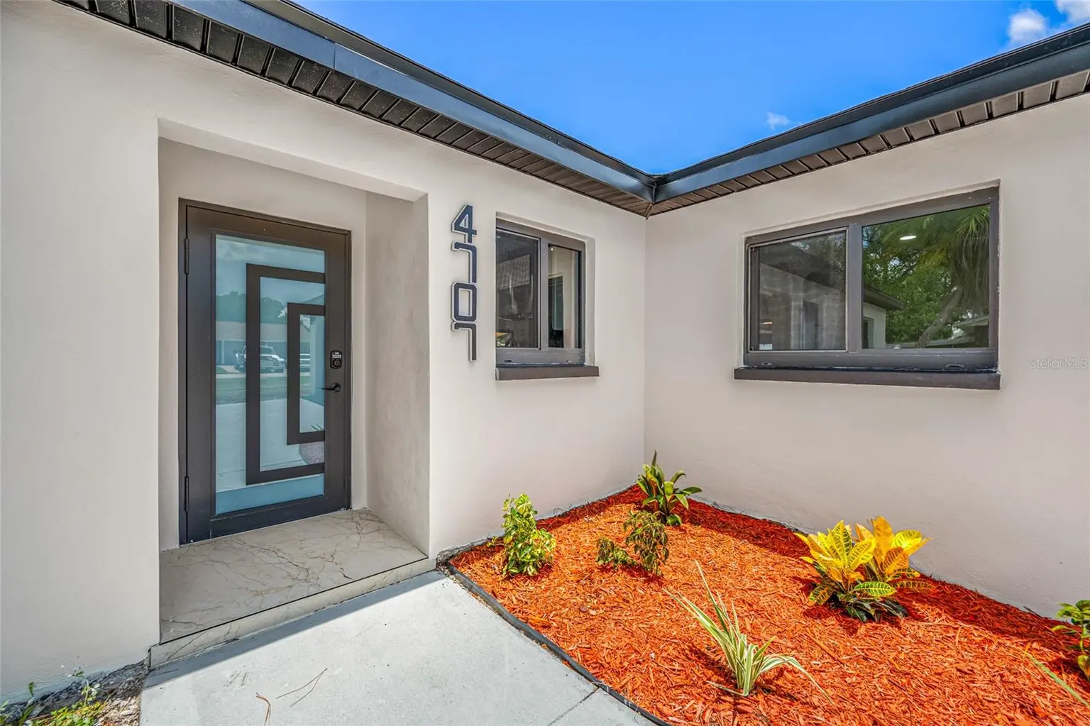 4707 W PAUL AVENUE, TAMPA, FL, photo 2 of 30