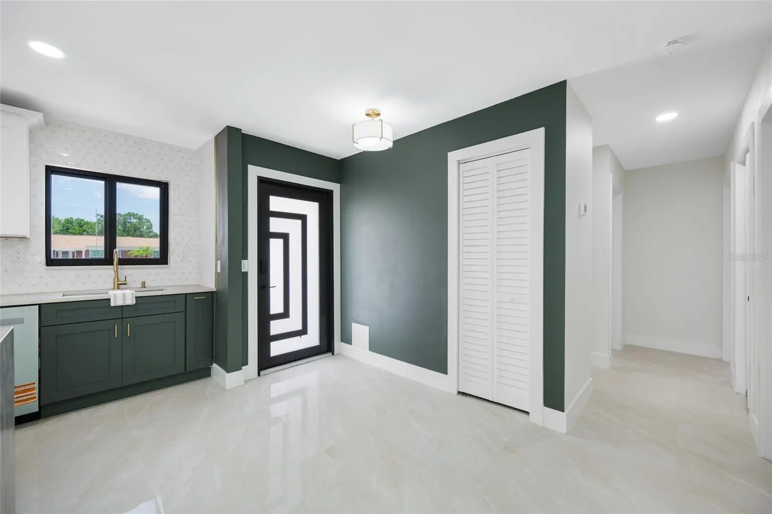 4707 W PAUL AVENUE, TAMPA, FL, photo 3 of 30