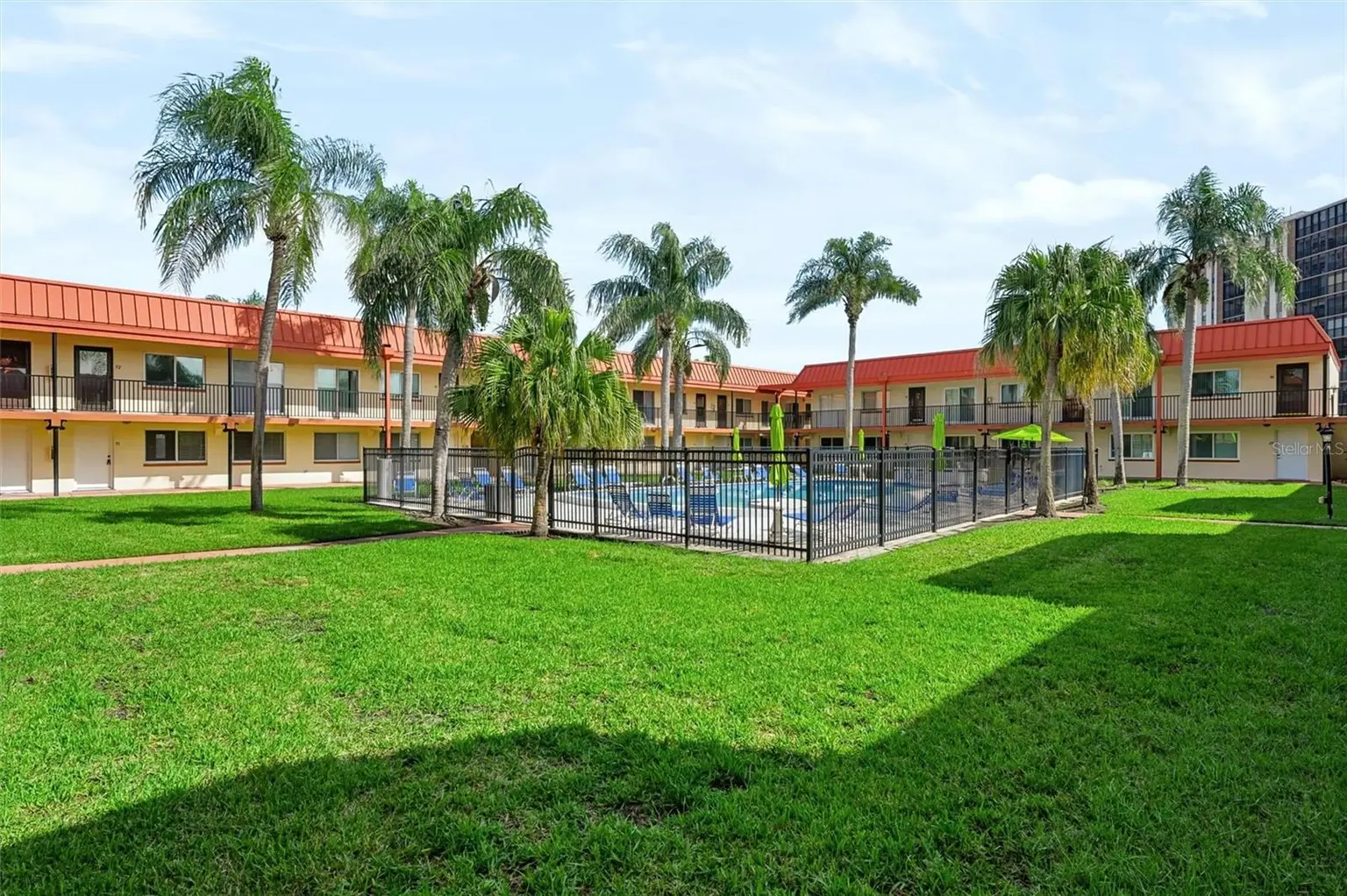 10365 PARADISE BOULEVARD #5, TREASURE ISLAND, FL, photo 16 of 30