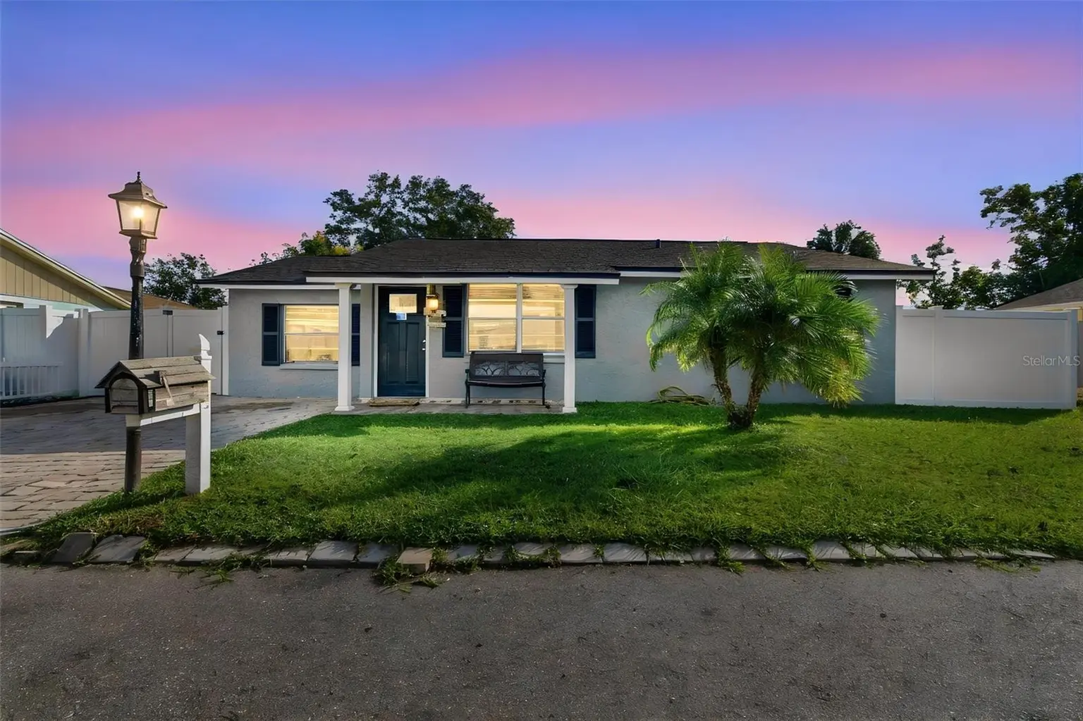 10118 WHEATLEY HILLS COURT, TAMPA, FL, photo 1 of 76