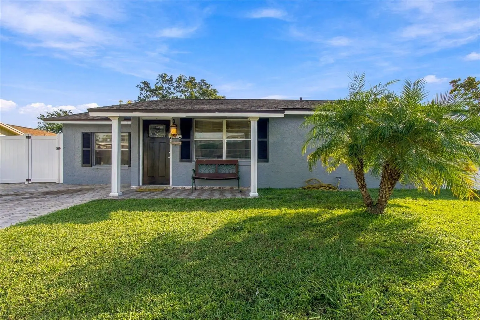 10118 WHEATLEY HILLS COURT, TAMPA, FL, photo 3 of 76
