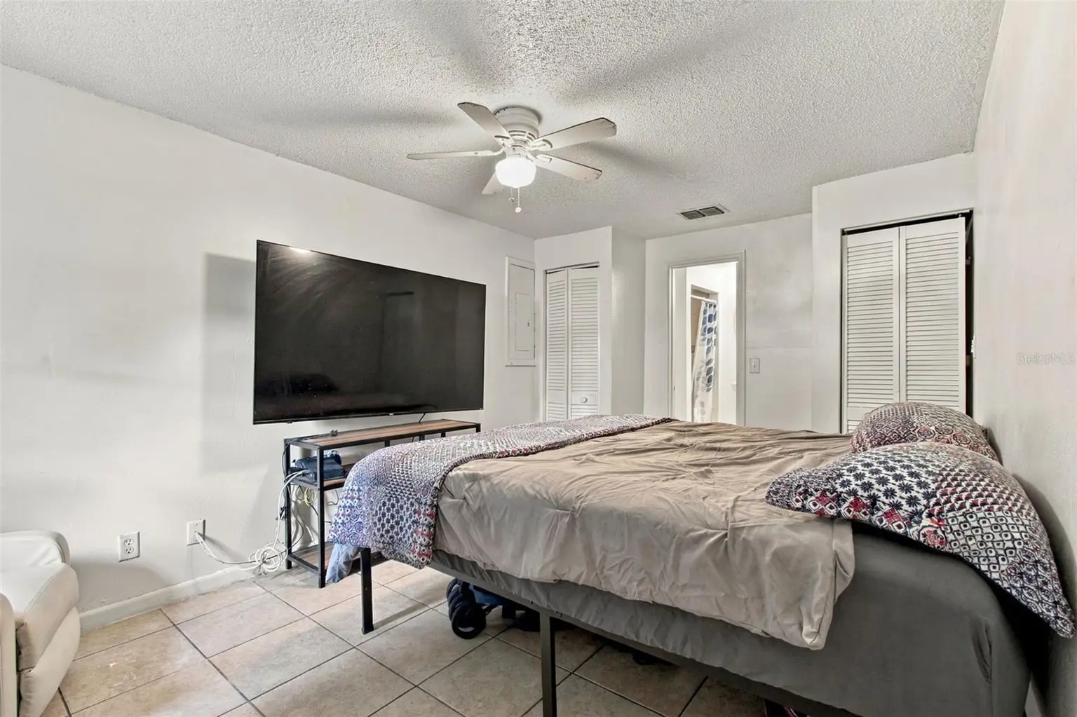 10118 WHEATLEY HILLS COURT, TAMPA, FL, photo 33 of 76