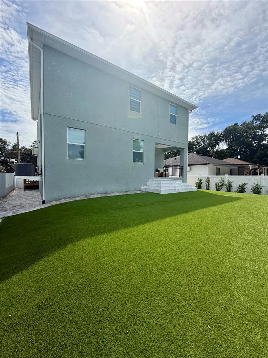 8331 PEGGY STREET, TAMPA, FL, photo 6 of 47