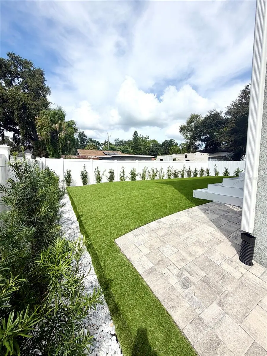 8331 PEGGY STREET, TAMPA, FL, photo 9 of 47