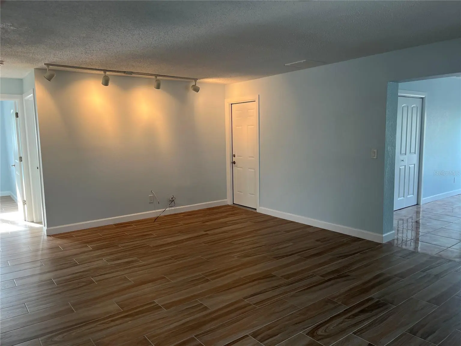 307 LA HACIENDA DRIVE, INDIAN ROCKS BEACH, FL, photo 6 of 39
