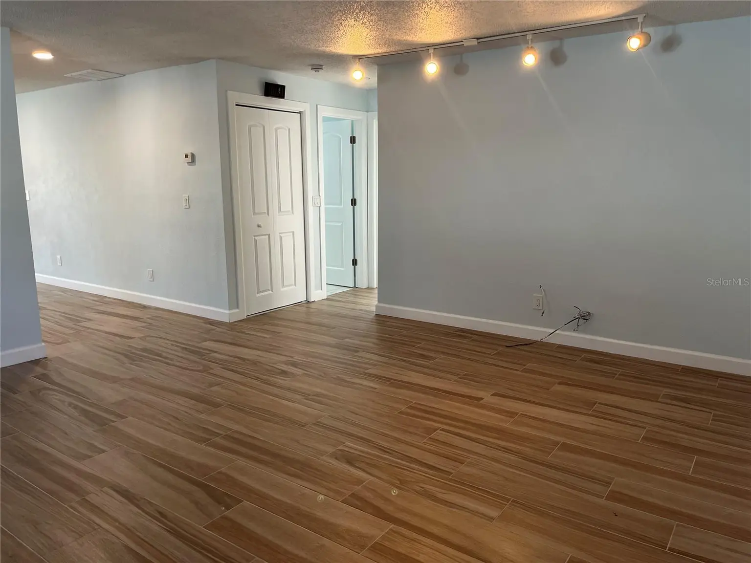 307 LA HACIENDA DRIVE, INDIAN ROCKS BEACH, FL, photo 7 of 39