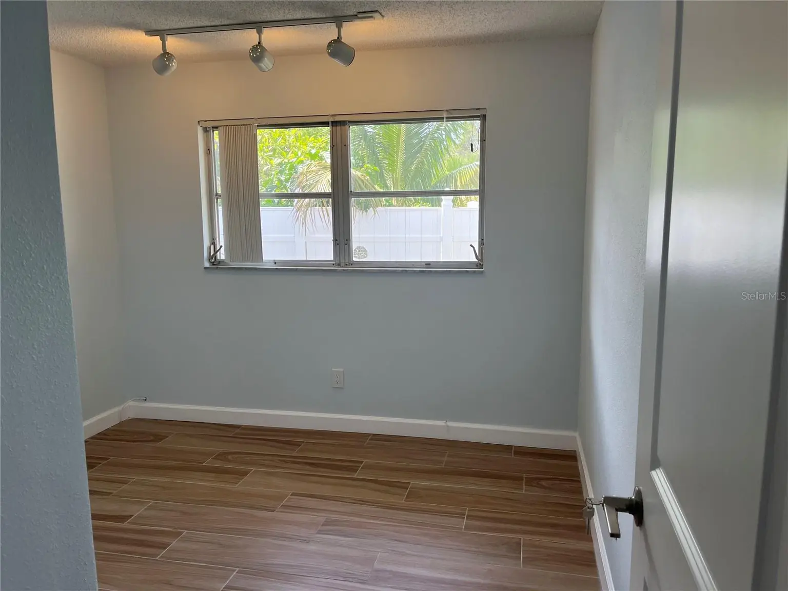 307 LA HACIENDA DRIVE, INDIAN ROCKS BEACH, FL, photo 10 of 39