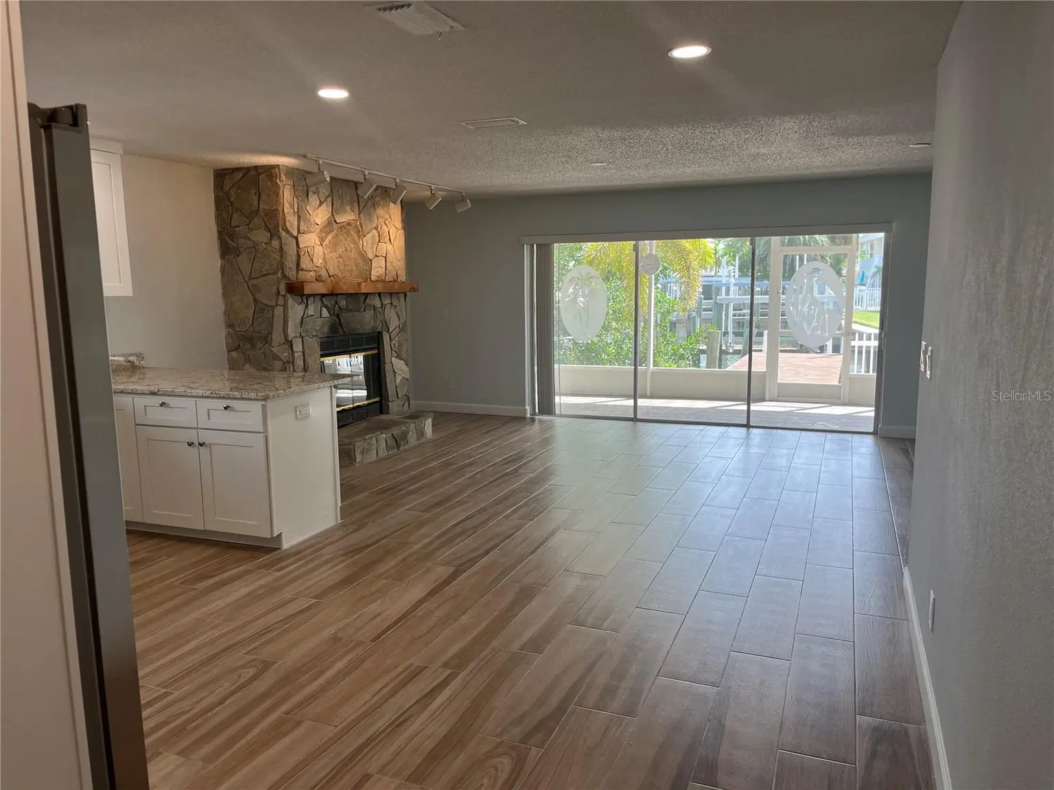 307 LA HACIENDA DRIVE, INDIAN ROCKS BEACH, FL, photo 12 of 39
