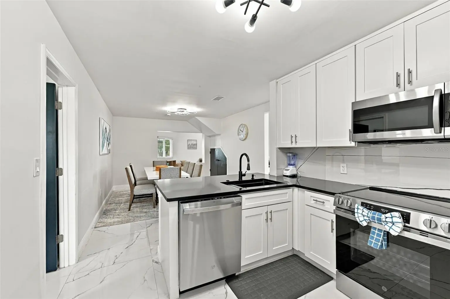 14019 W PARSLEY DRIVE, MADEIRA BEACH, FL, photo 26 of 33