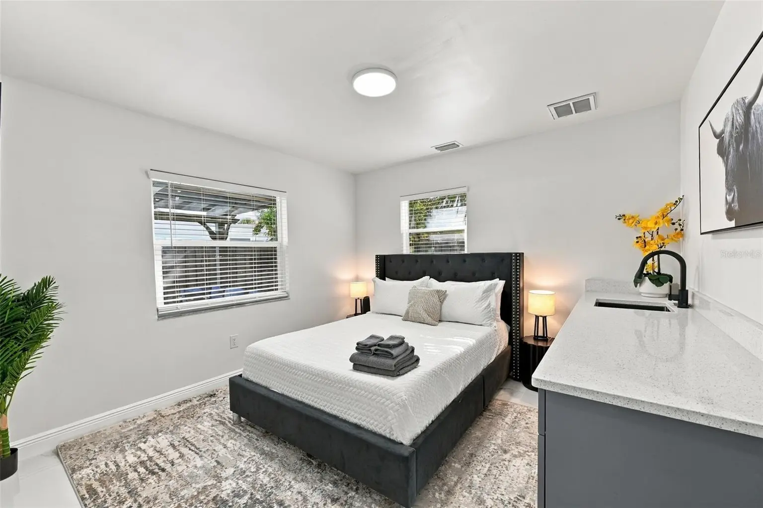 14019 W PARSLEY DRIVE, MADEIRA BEACH, FL, photo 28 of 33