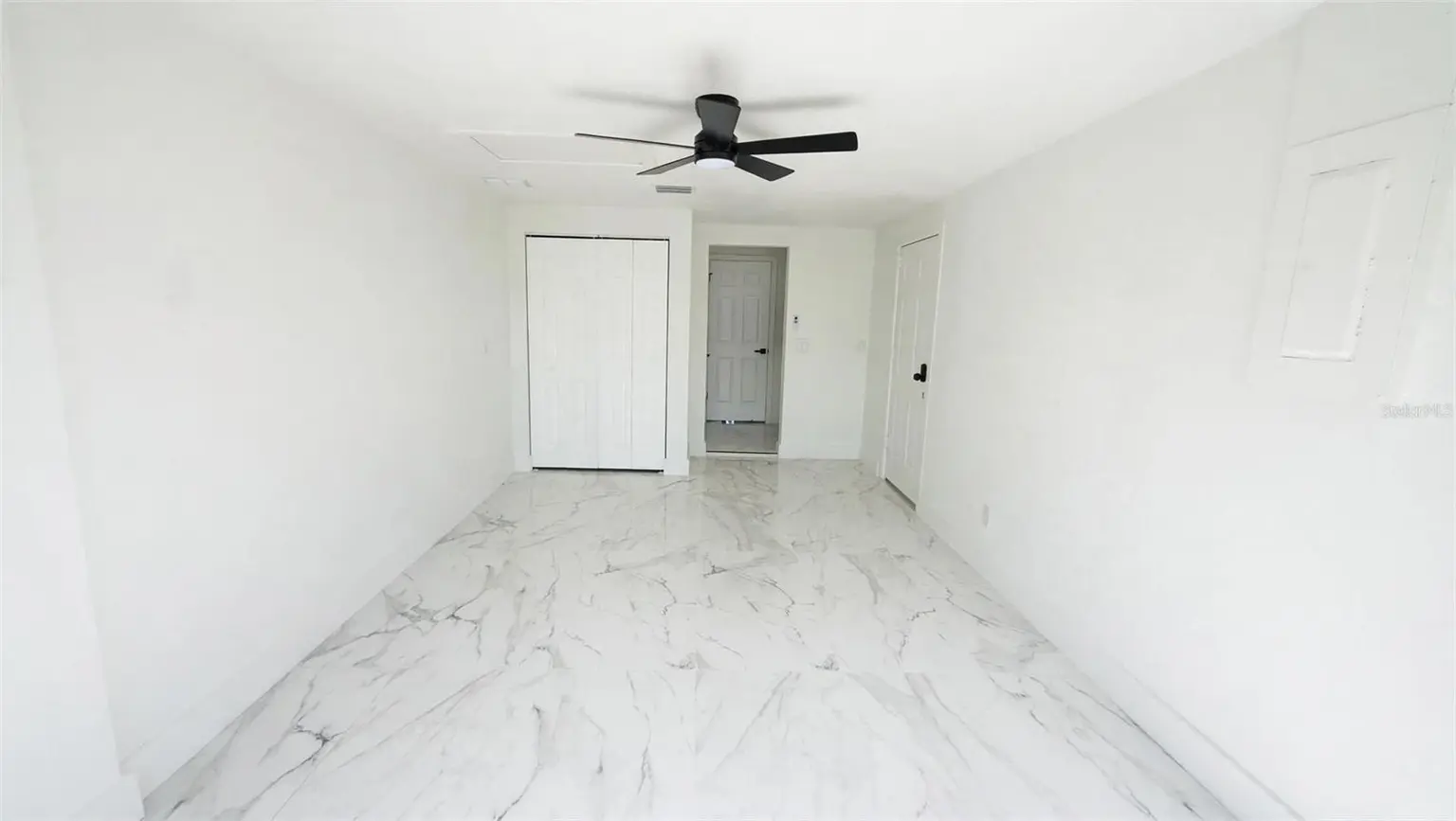 6807 WHITE CLIFFS WAY, TAMPA, FL, photo 10 of 19