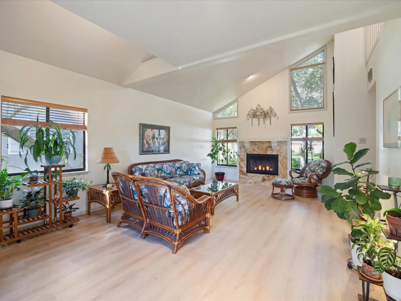 3328 BRIARWOOD CIRCLE, SAFETY HARBOR, FL, photo 14 of 61