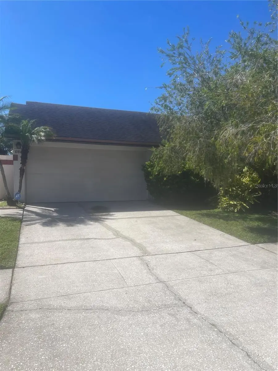 10842 VENICE CIRCLE, TAMPA, FL, photo 1 of 20