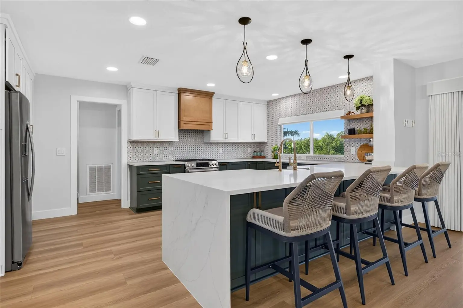 4606 BAY CREST DRIVE, TAMPA, FL, photo 14 of 57