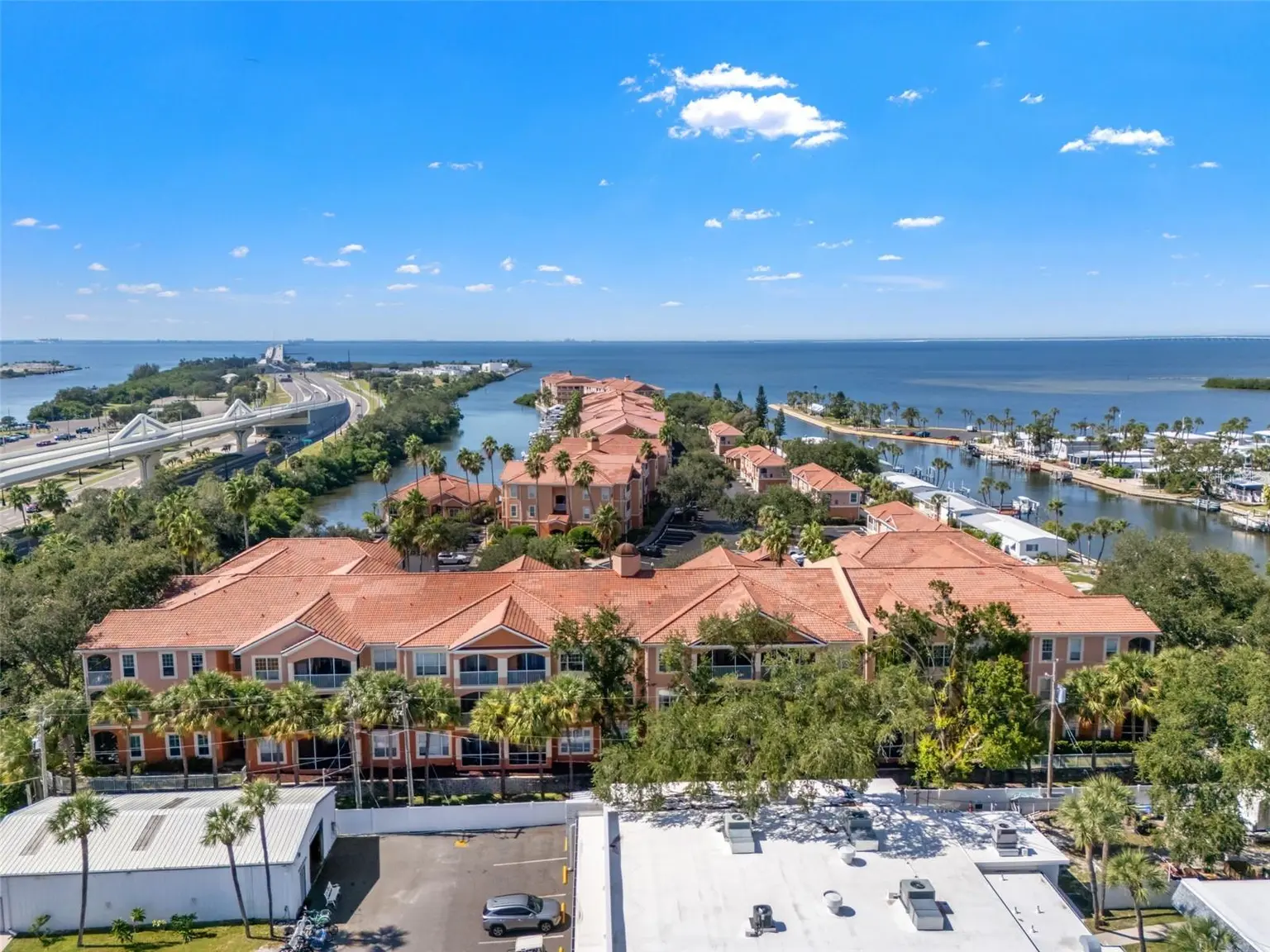 5000 CULBREATH KEY WAY #1-319, TAMPA, FL, photo 5 of 45