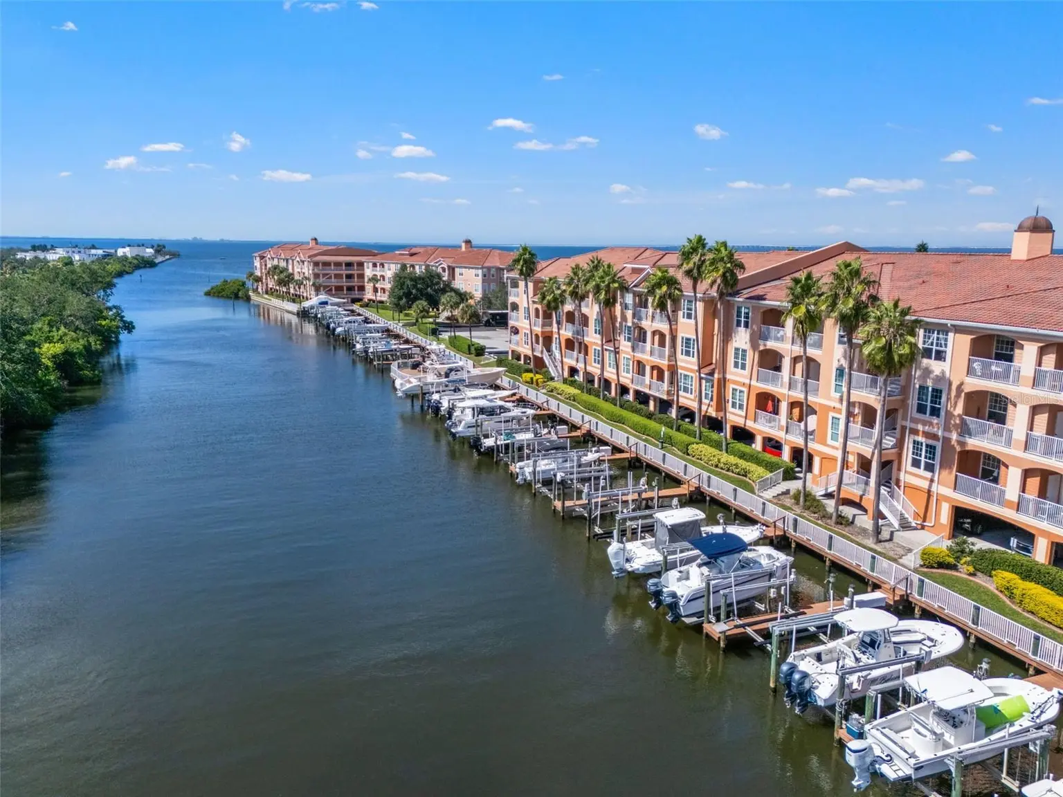5000 CULBREATH KEY WAY #1-319, TAMPA, FL, photo 9 of 45