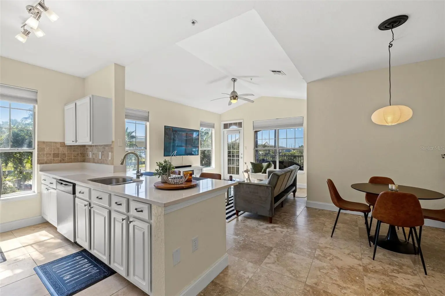 5000 CULBREATH KEY WAY #1-319, TAMPA, FL, photo 22 of 45