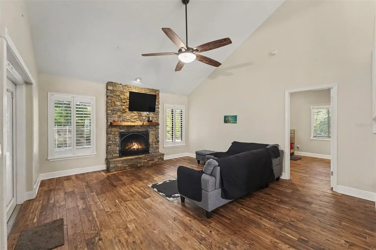 6307 SONGBIRD WAY, TAMPA, FL, photo 3 of 26
