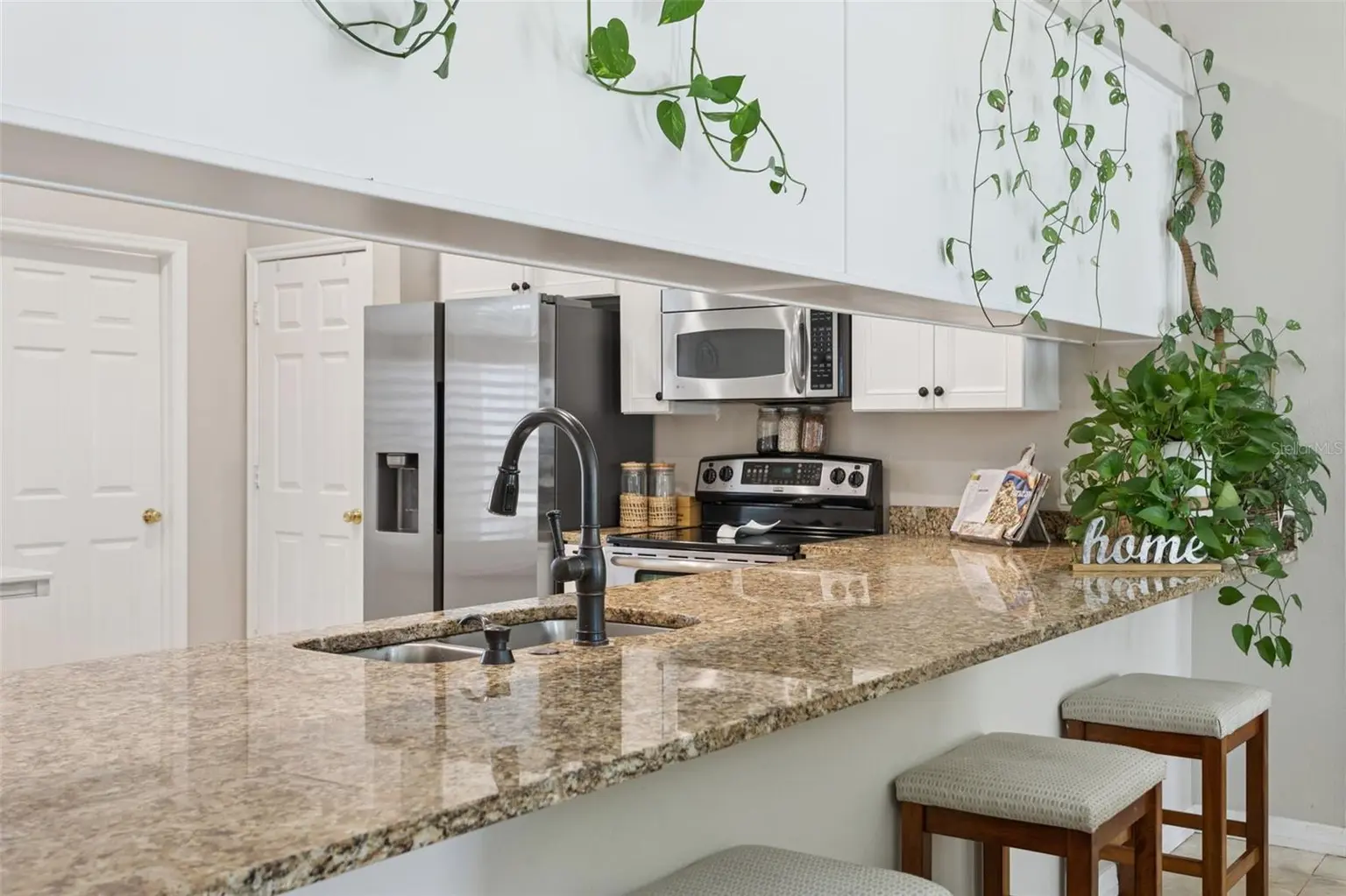 9646 FOX HEARST ROAD, TAMPA, FL, photo 9 of 30